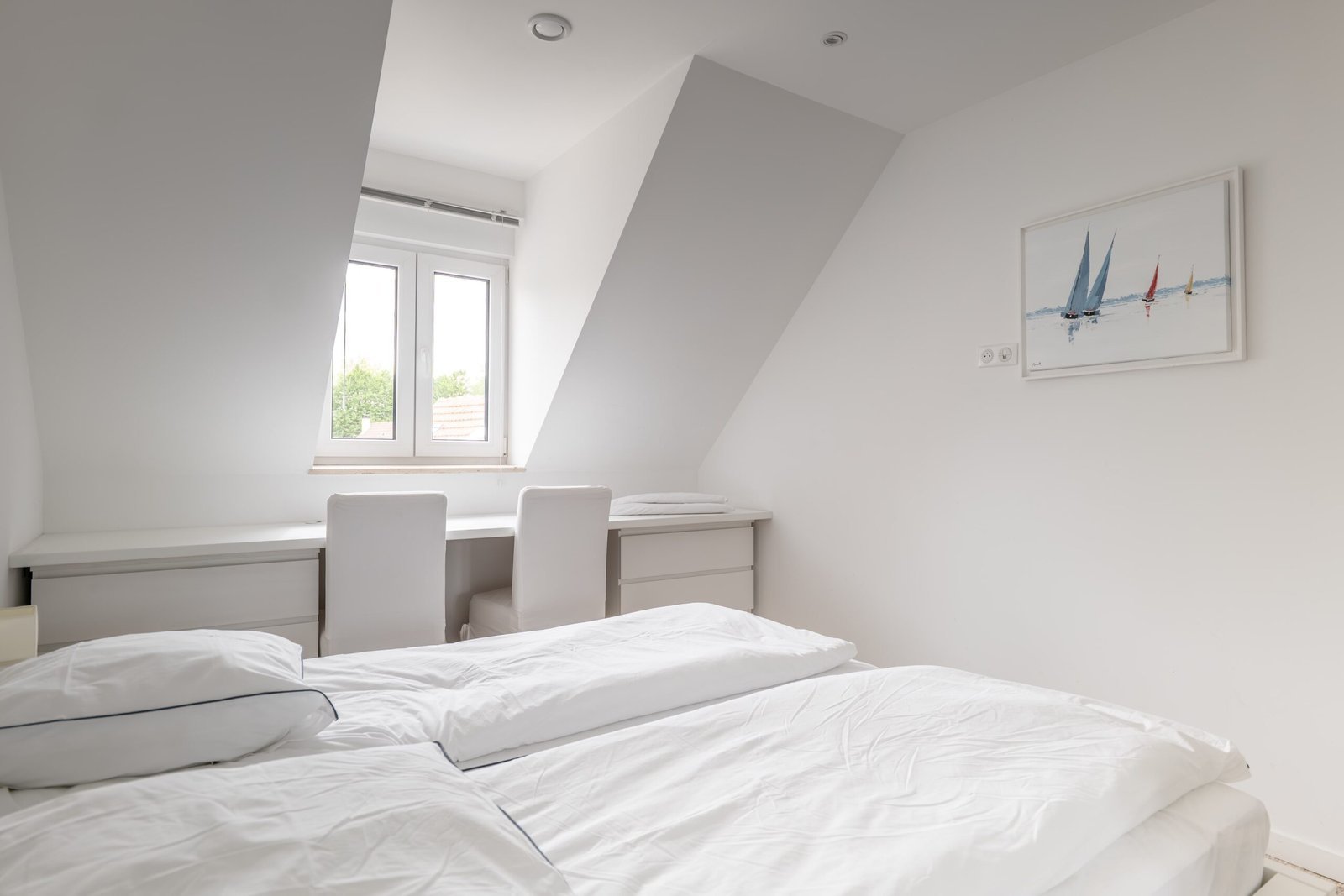 BEDROOM-2-min-scaled (1)