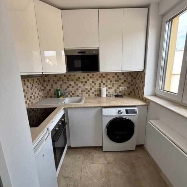 KITCHEN-2-min-scaled