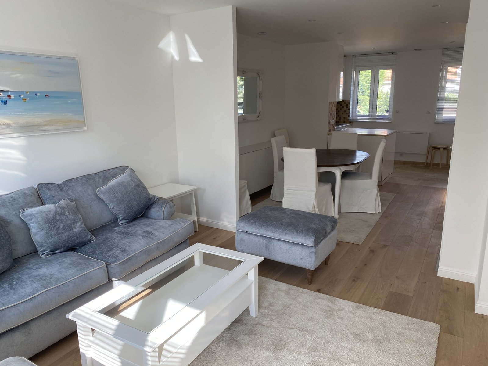 LIVING-ROOM-2-min-scaled (1)